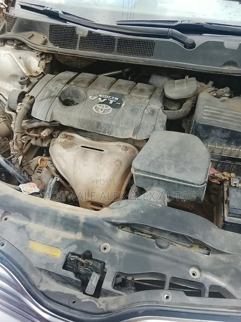 Toyota Venza 2011 Silver