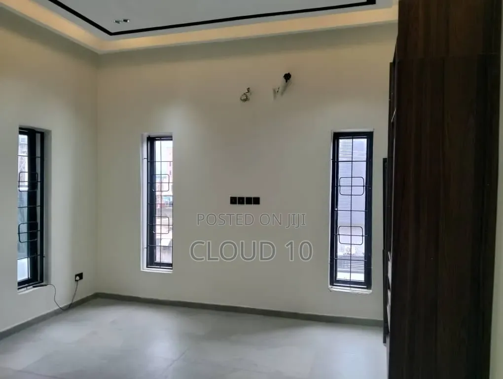 2bdrm Block of Flats in Ayaan Apartments, Katampe (Main) for rent