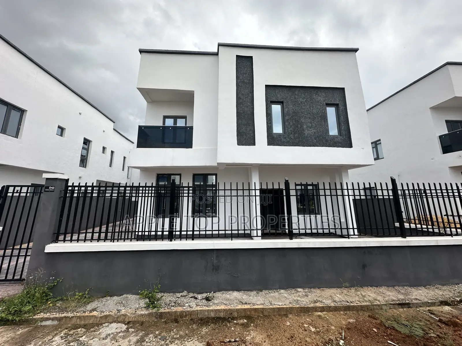 4bdrm Duplex in Jedidiah Estate, Enugu for sale