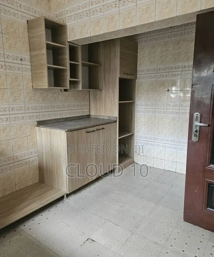 4bdrm Duplex in Kado for rent