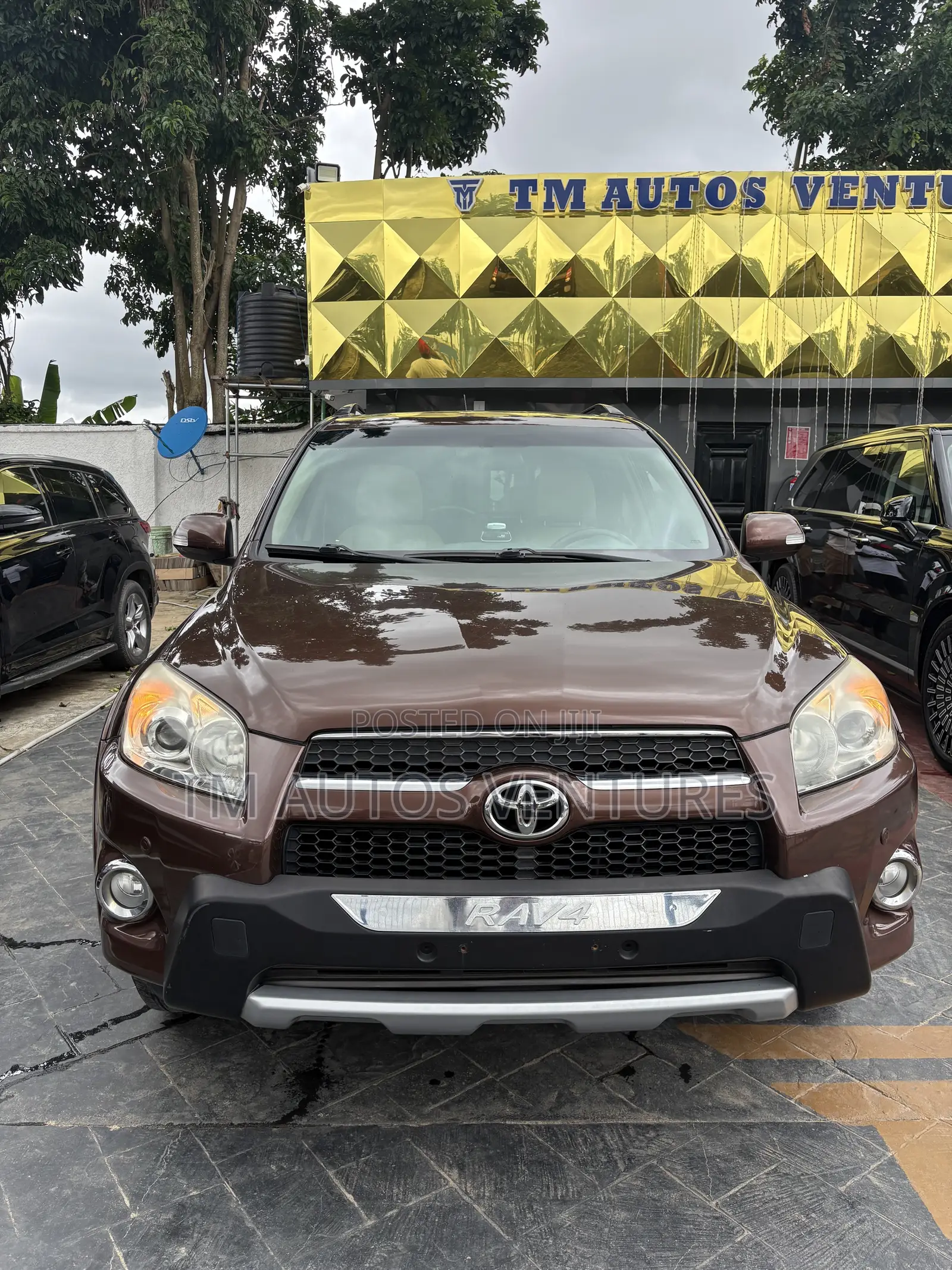 Toyota RAV4 2012 Brown