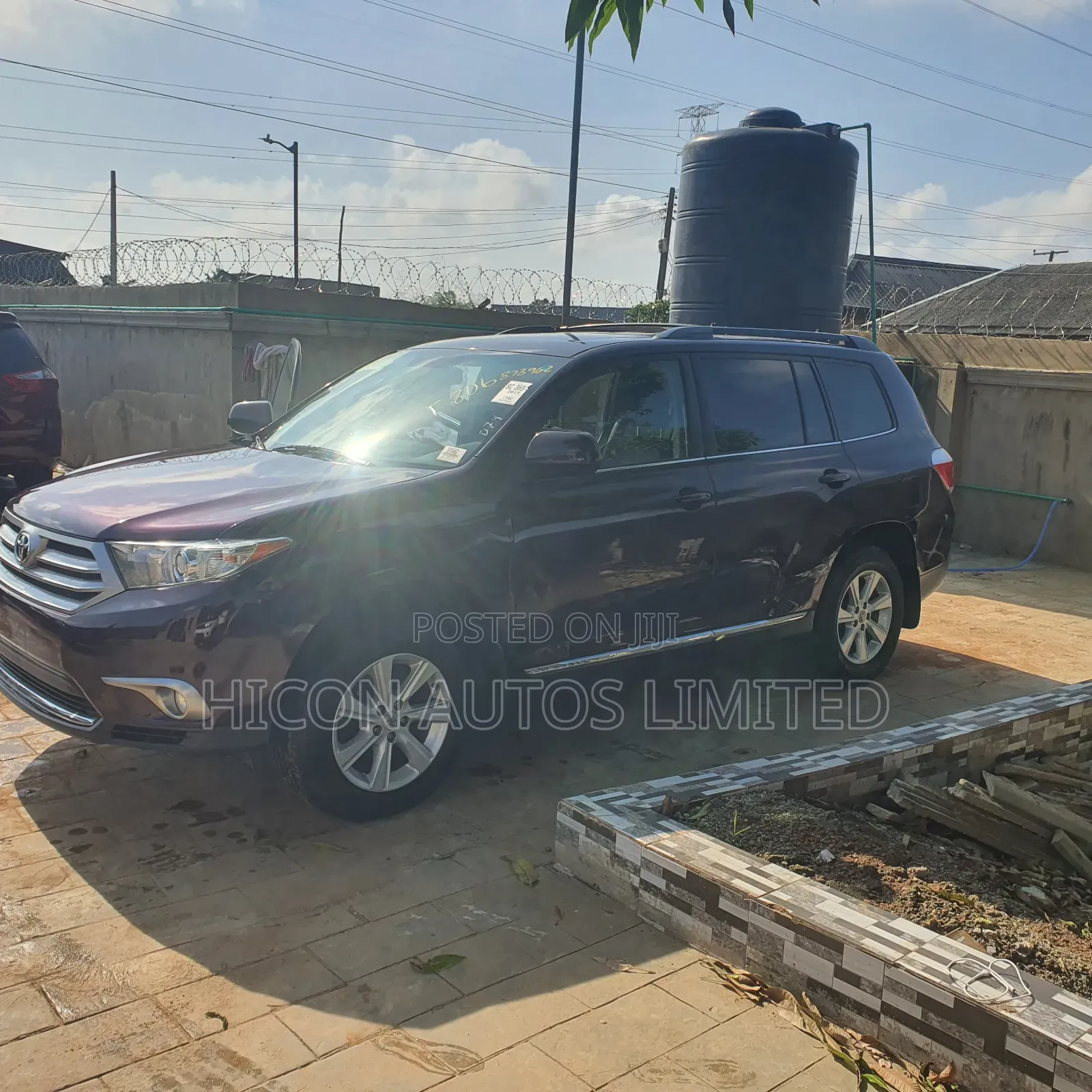Toyota Highlander SE 2011 Burgundy