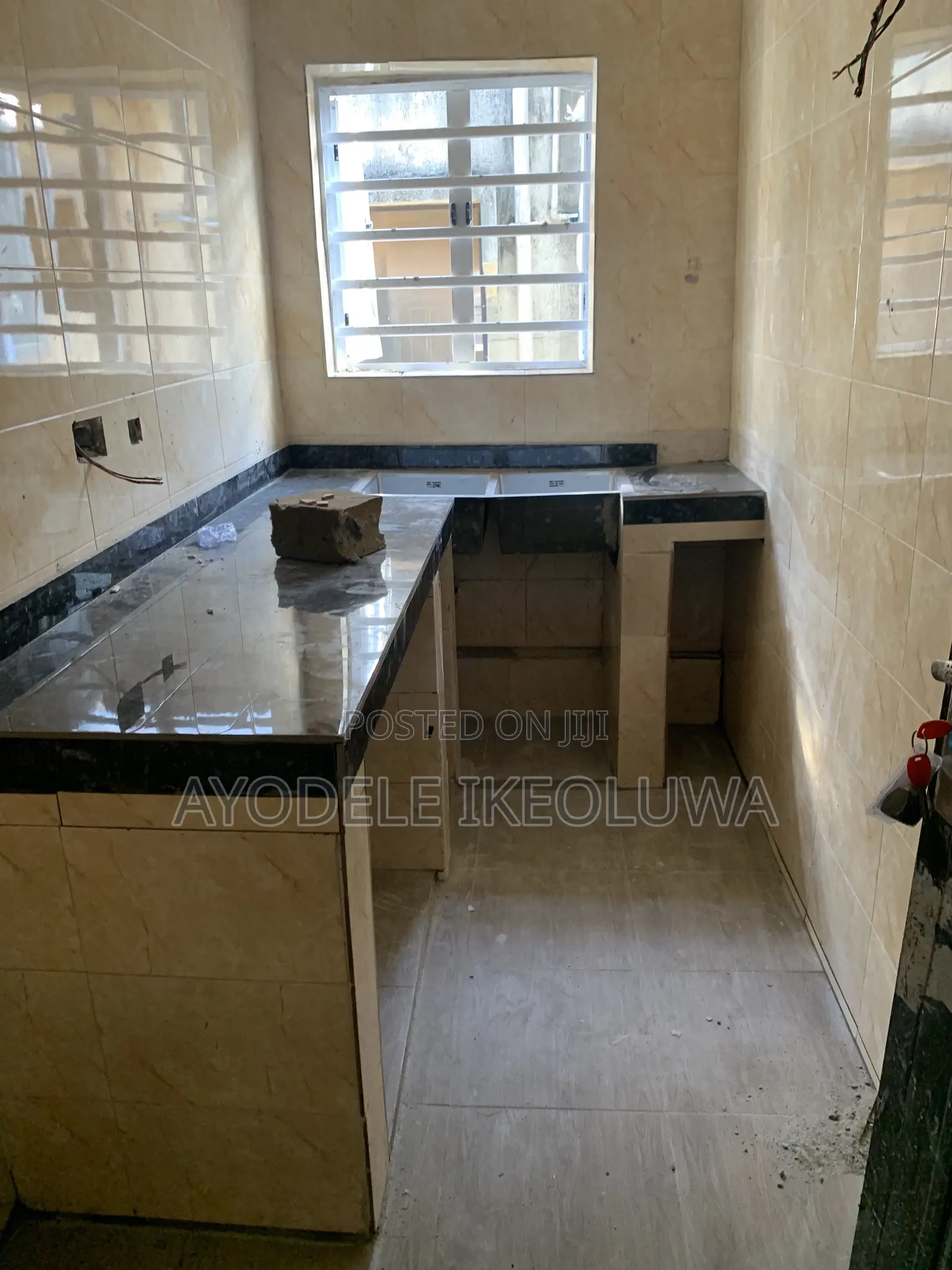 Mini Flat in Agric Road, Egan for rent