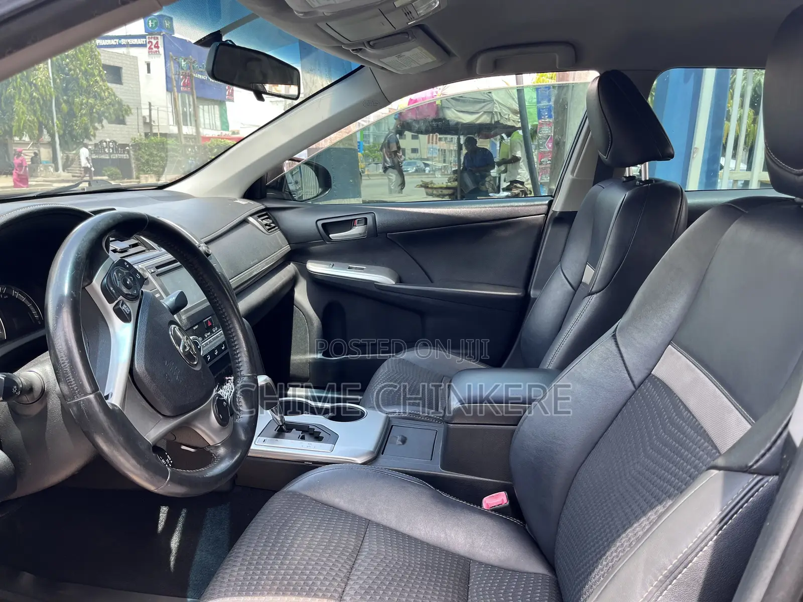 Toyota Camry SE Sport 4dr Sedan w/Prod. End 11/13 (2.5L 4cyl 6A) 2014