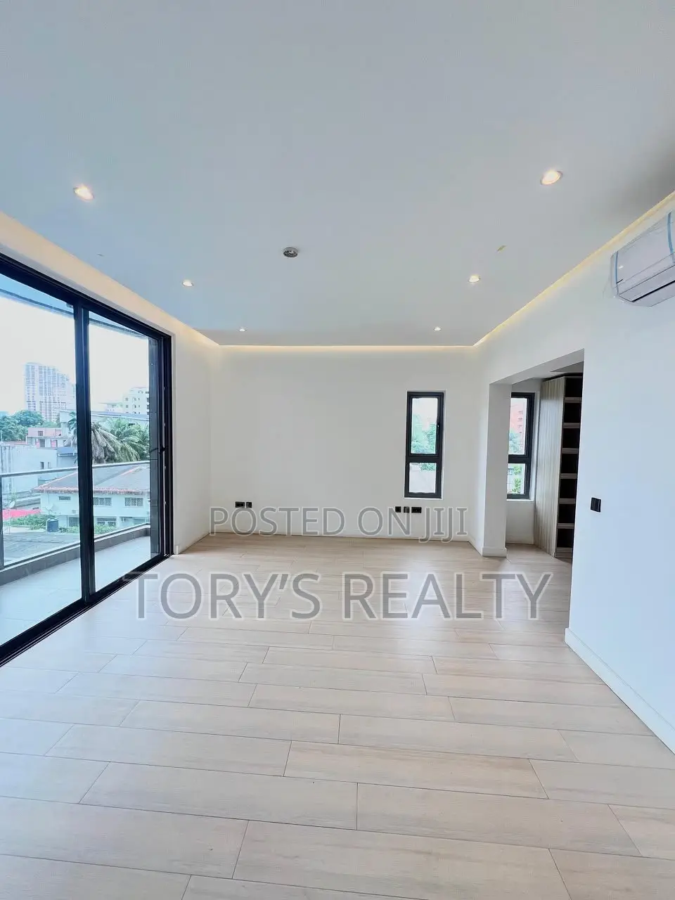 3bdrm Apartment in Old Ikoyi for sale