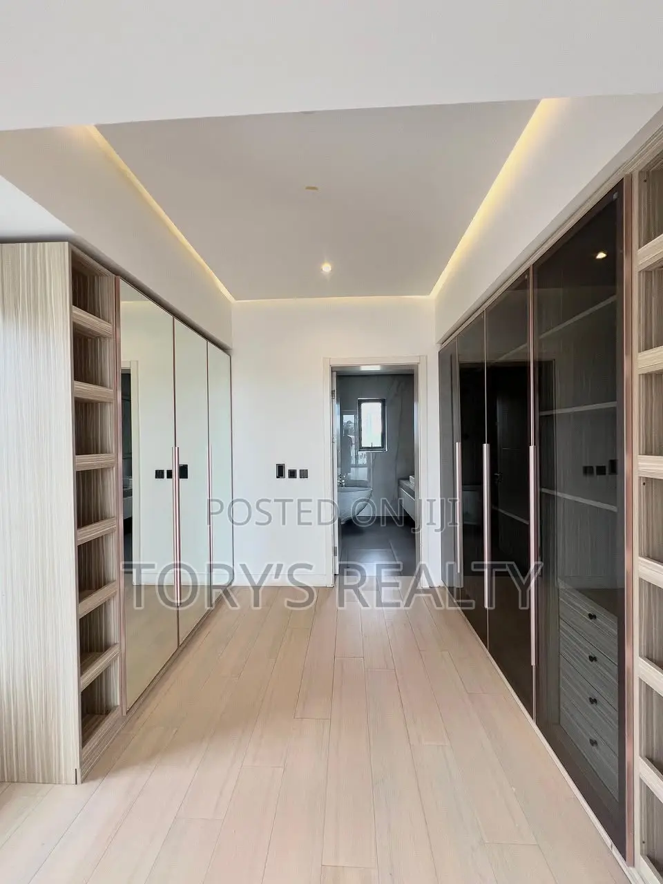 3bdrm Apartment in Old Ikoyi for sale
