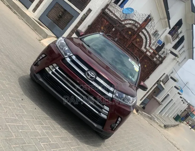 Toyota Highlander XLE 4dr SUV AWD (3.5L 6cyl 6A) 2015 Burgundy