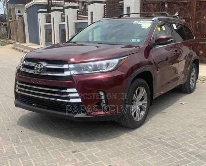 Toyota Highlander XLE 4dr SUV AWD (3.5L 6cyl 6A) 2015 Burgundy