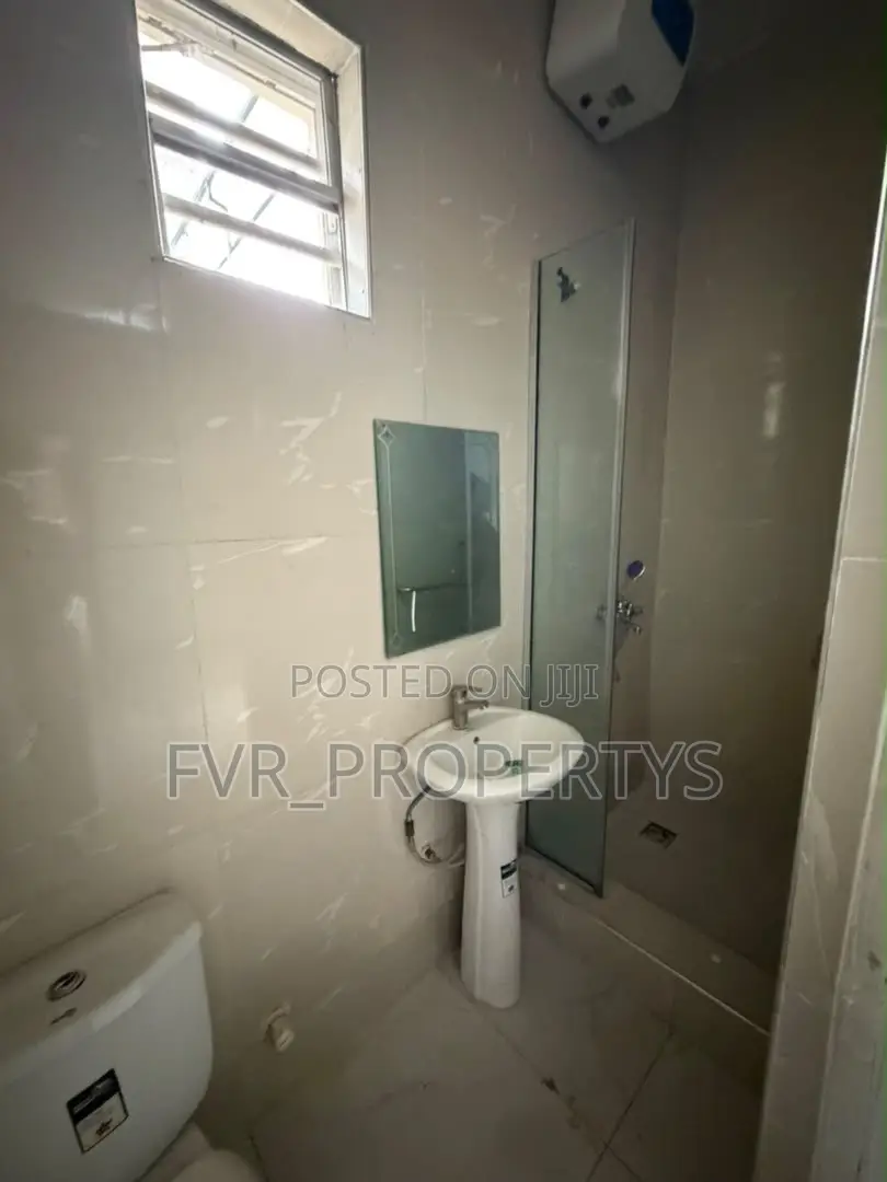 2bdrm Shared Apartment in Thomas, Ajah for rent