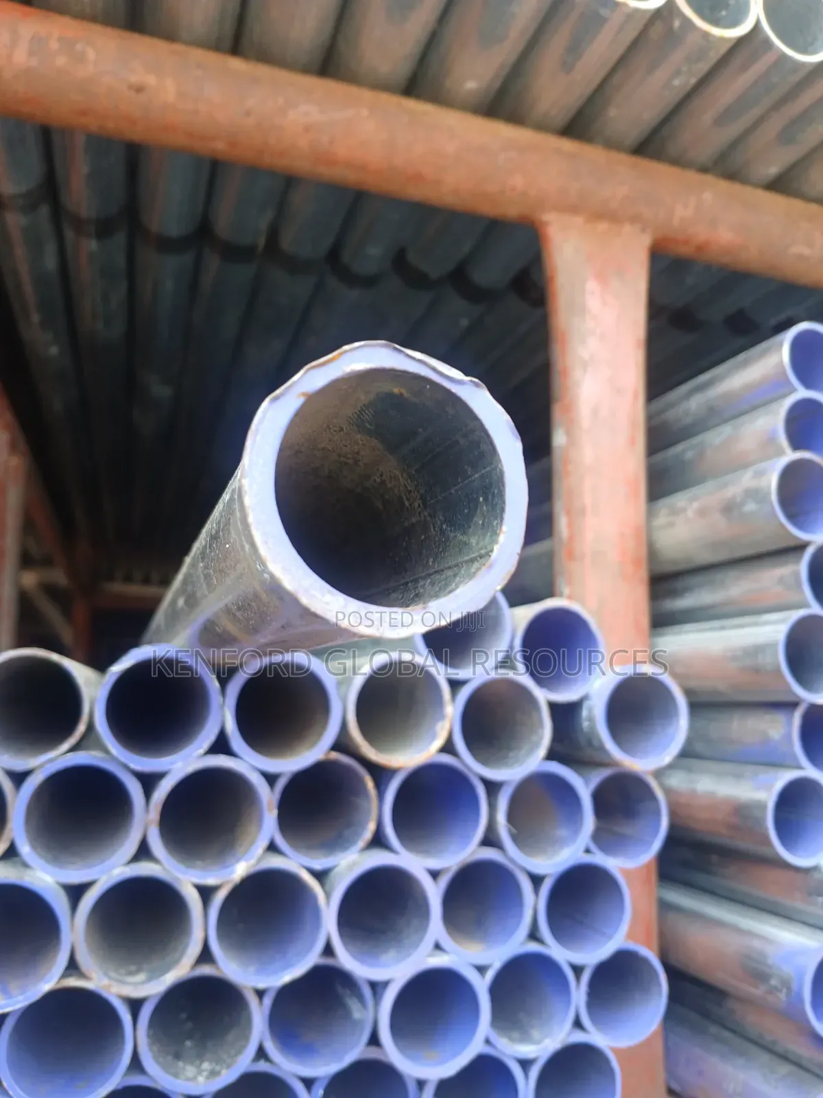 Quality 1.1/2 Galvanise Iron Pipe 3mm Thickness
