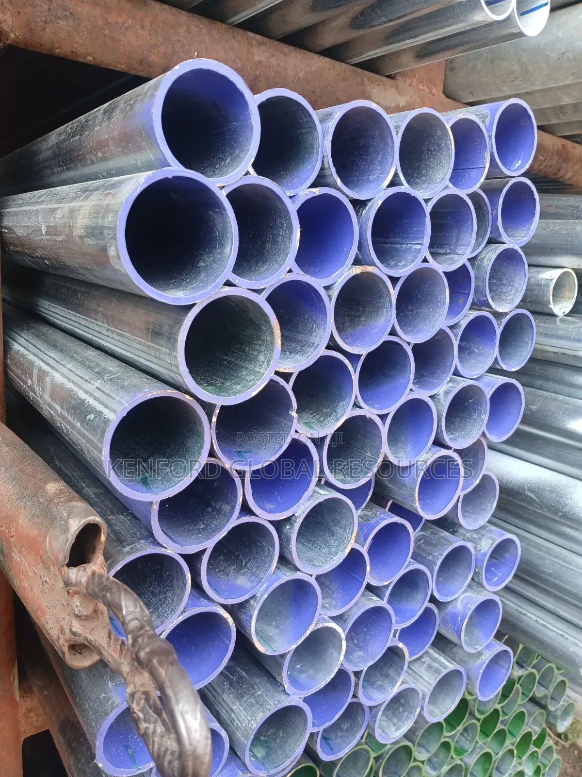 Quality 1.1/2 Galvanise Iron Pipe 3mm Thickness