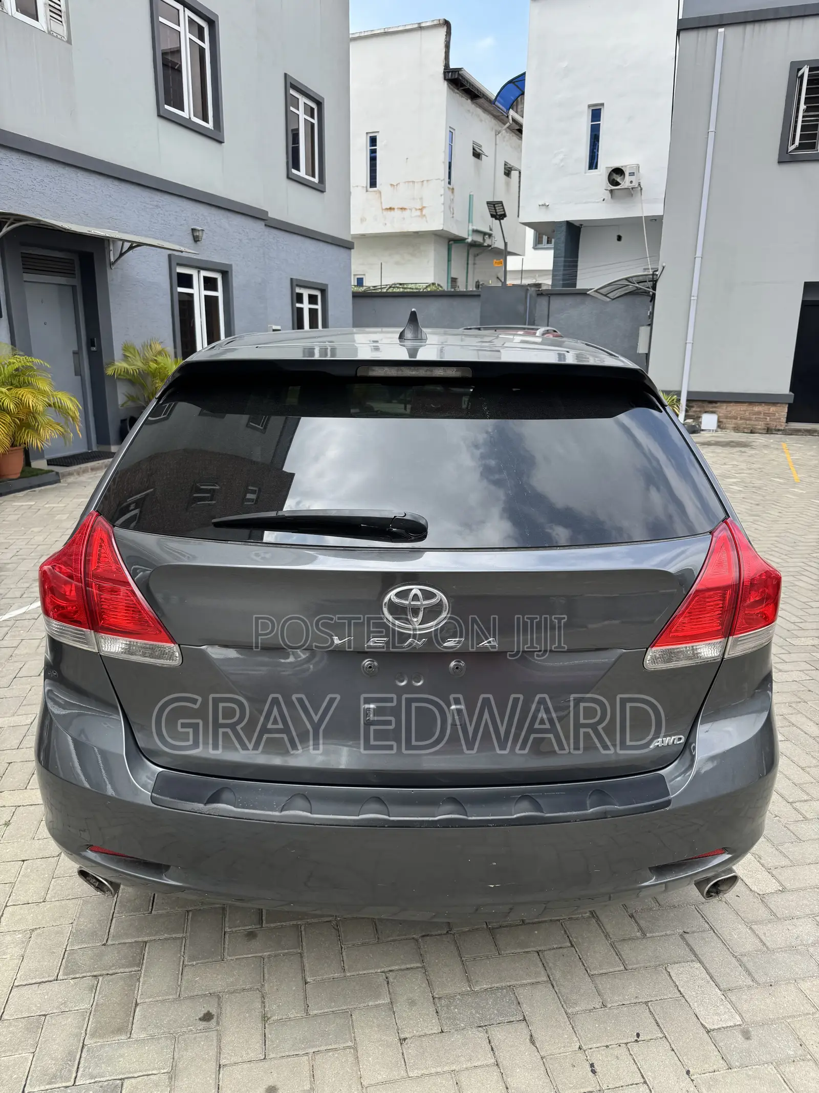 Toyota Venza V6 AWD 2010 Gray