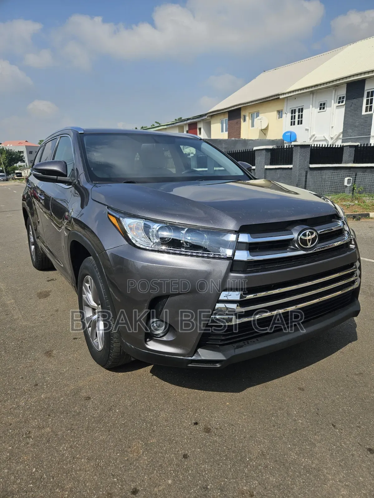 Toyota Highlander XLE 4x2 V6 (3.5L 6cyl 8A) 2018 Gray