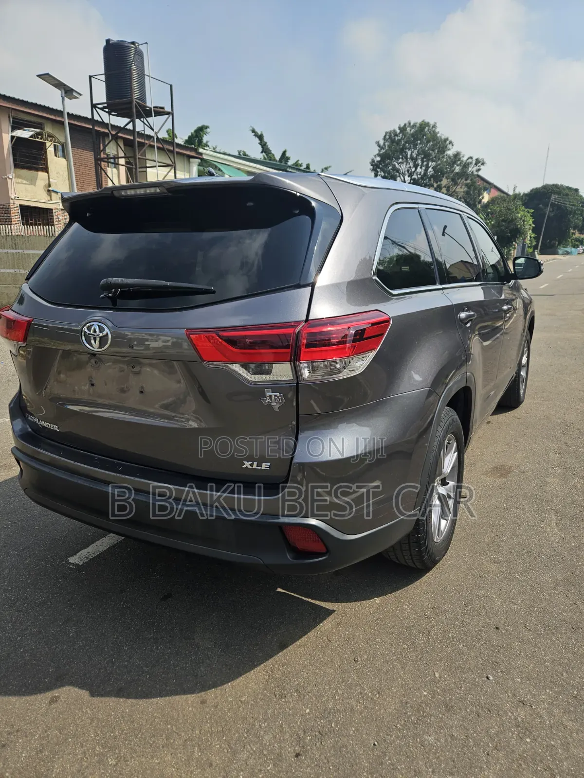 Toyota Highlander XLE 4x2 V6 (3.5L 6cyl 8A) 2018 Gray
