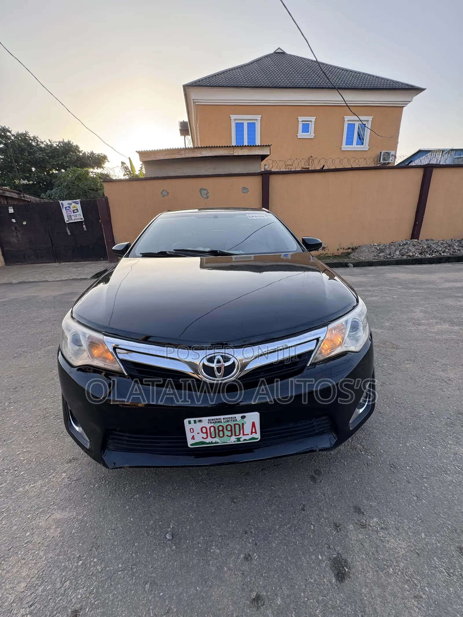 Toyota Camry LE 4dr Sedan (2.5L 4cyl 6A) 2012 Black