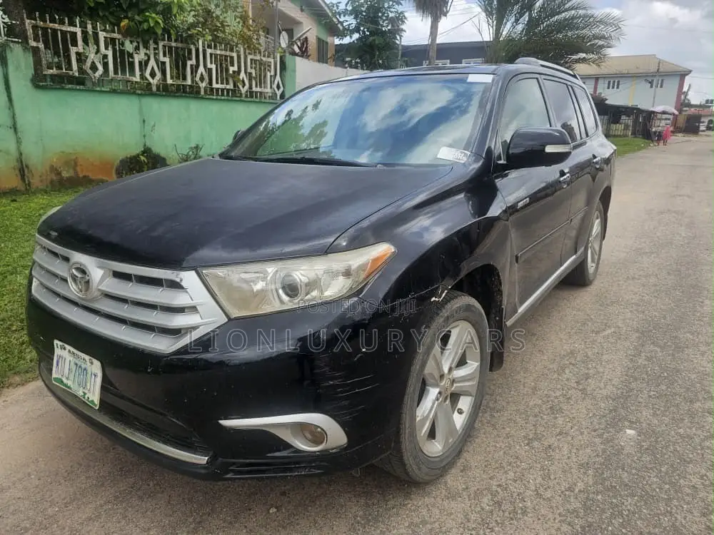 Toyota Highlander 2013 Black