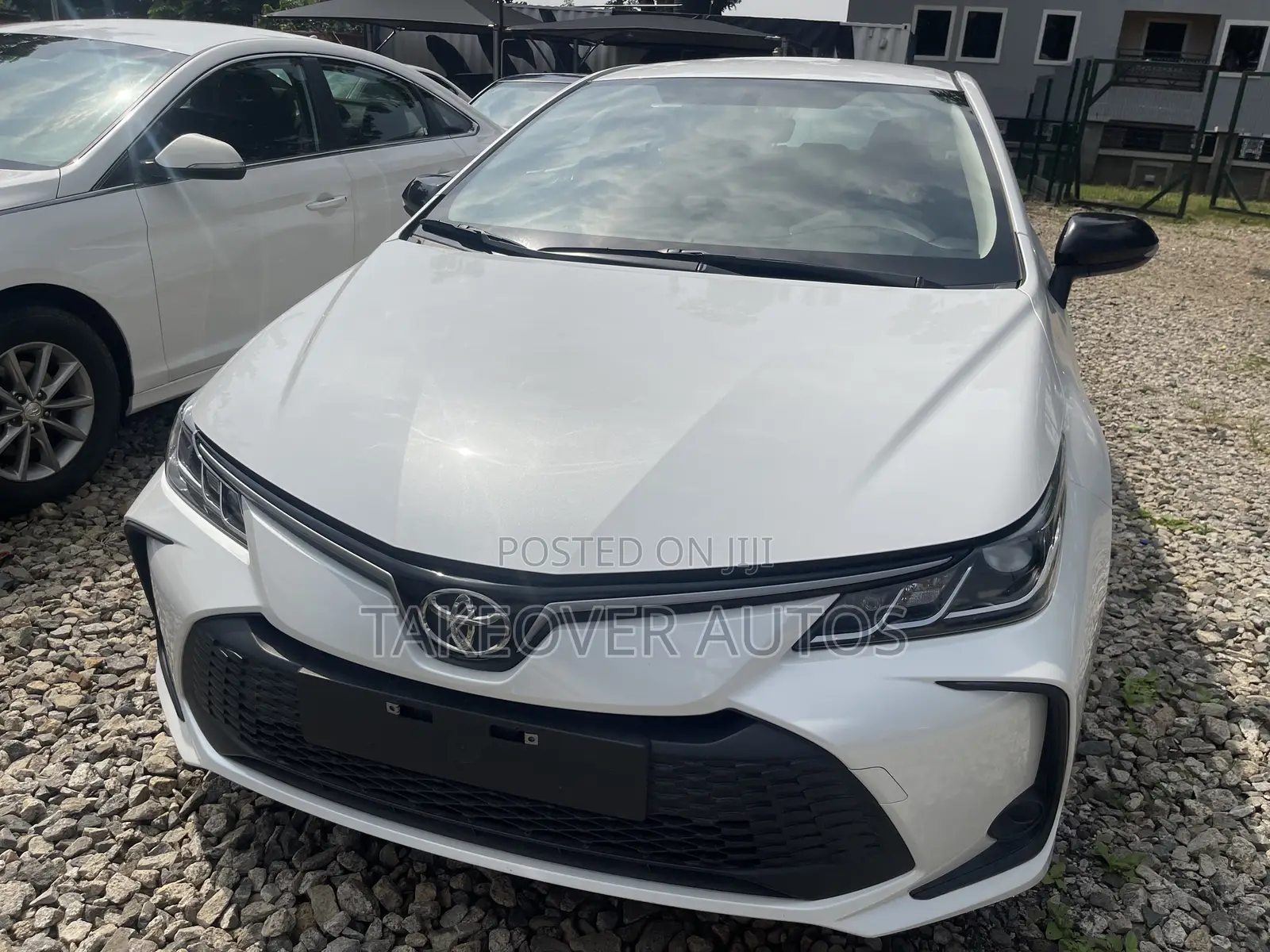 New Toyota Corolla Hybrid LE 2025 White