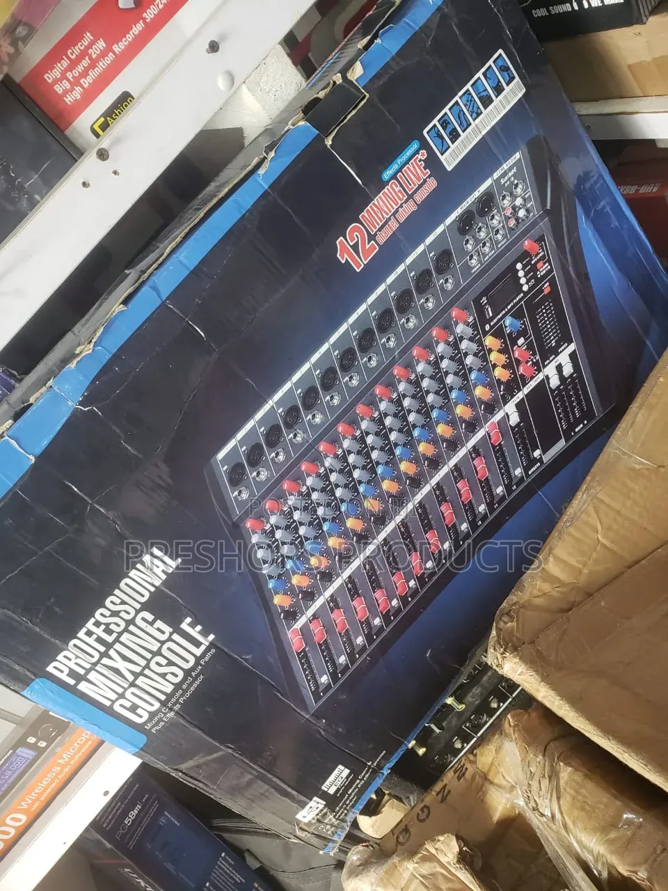 12 Channels Yamaha Console Mixer