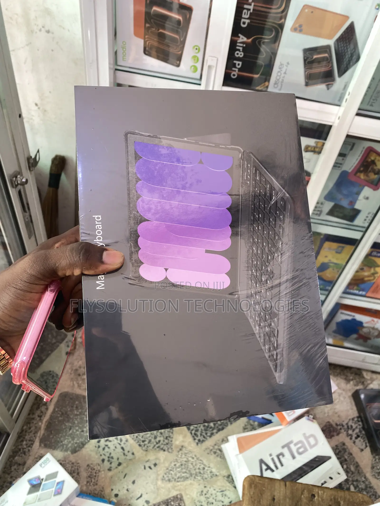 New MacPad Air 17 Pro Max 1 TB Gold