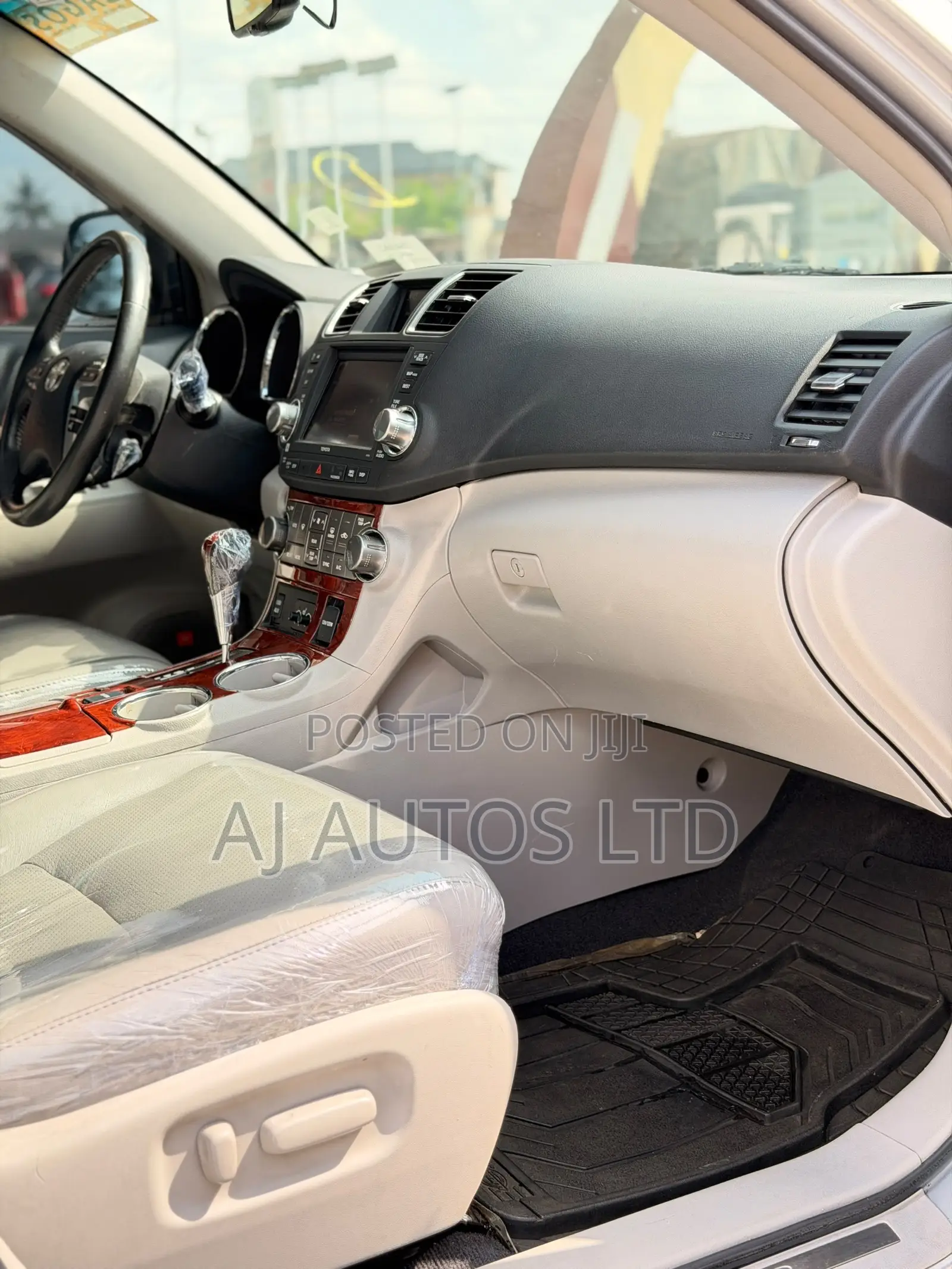 Toyota Highlander Limited 2011 Silver