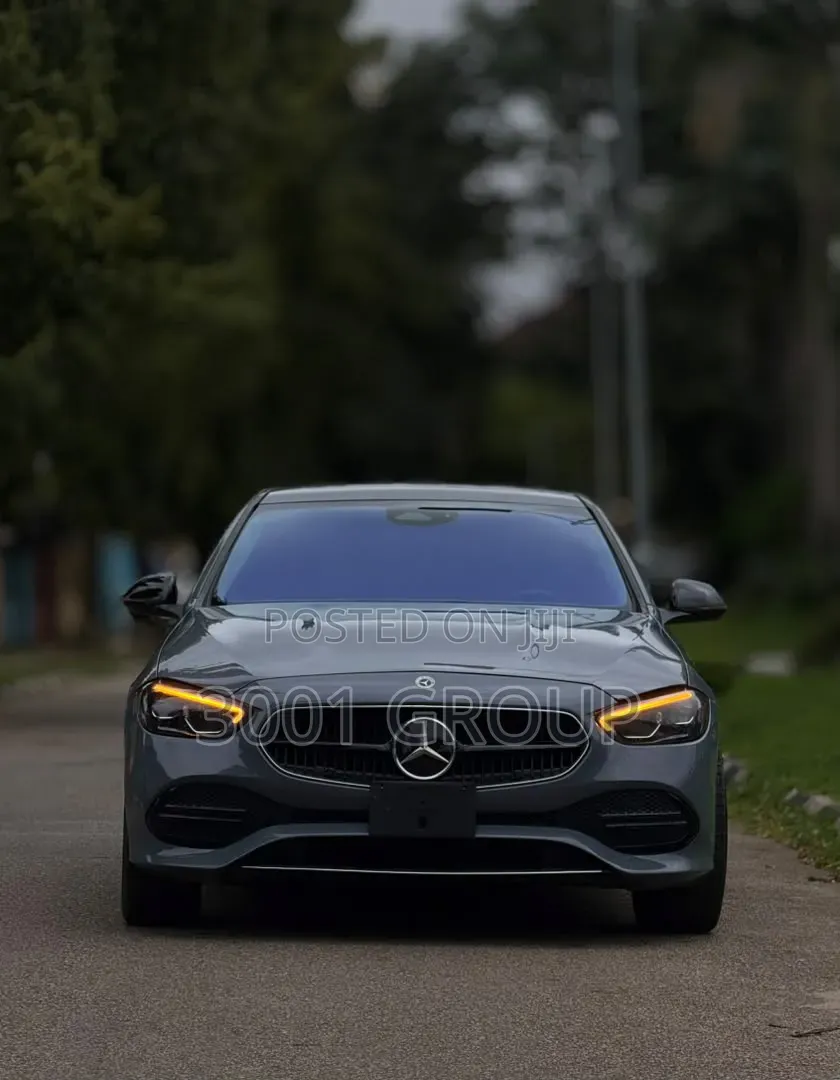 Mercedes-Benz C300 2022 Gray