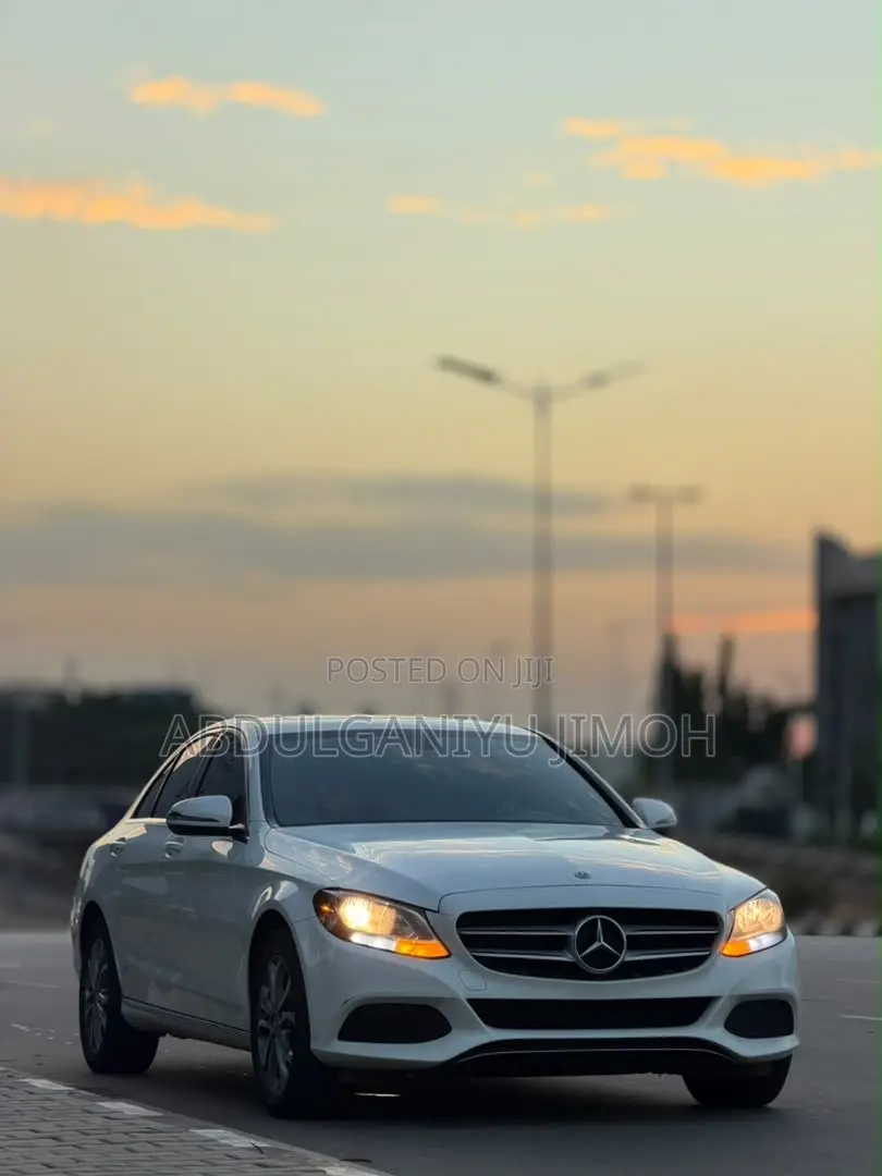 Mercedes-Benz C300 2018 White