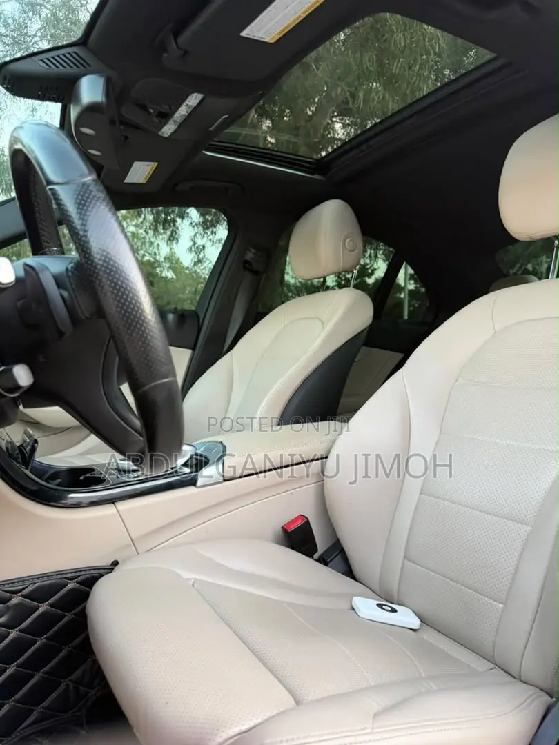 Mercedes-Benz C300 2018 White