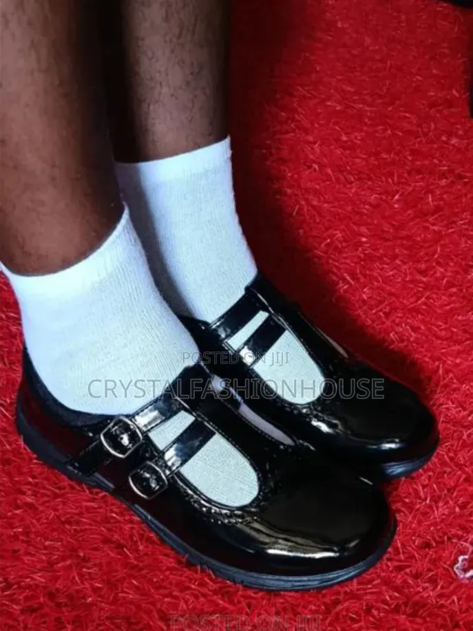 Strong Girls/Teen School Shoe. Sizes 35,36,37,38,39,40