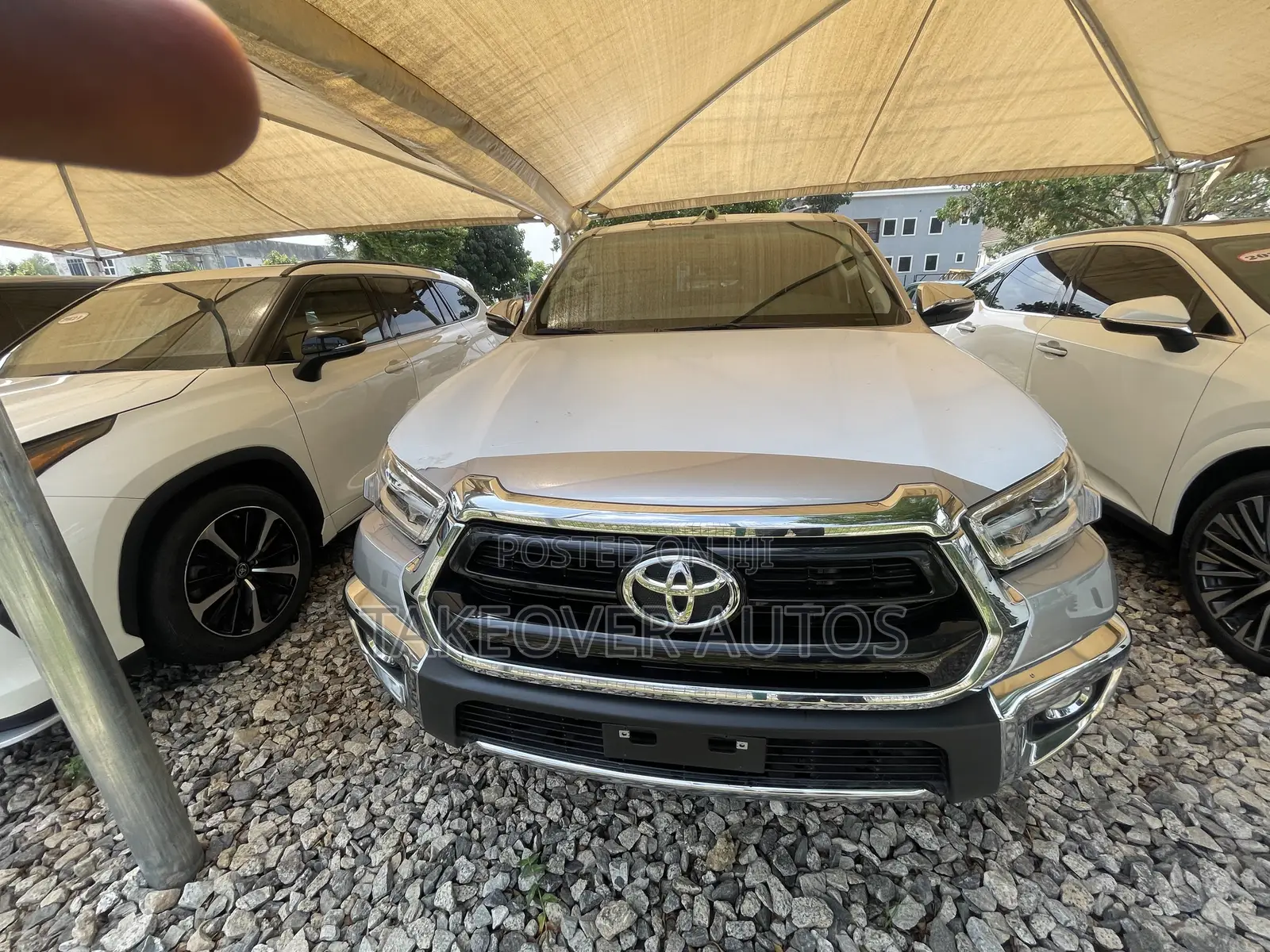 New Toyota Hilux 2025 Silver