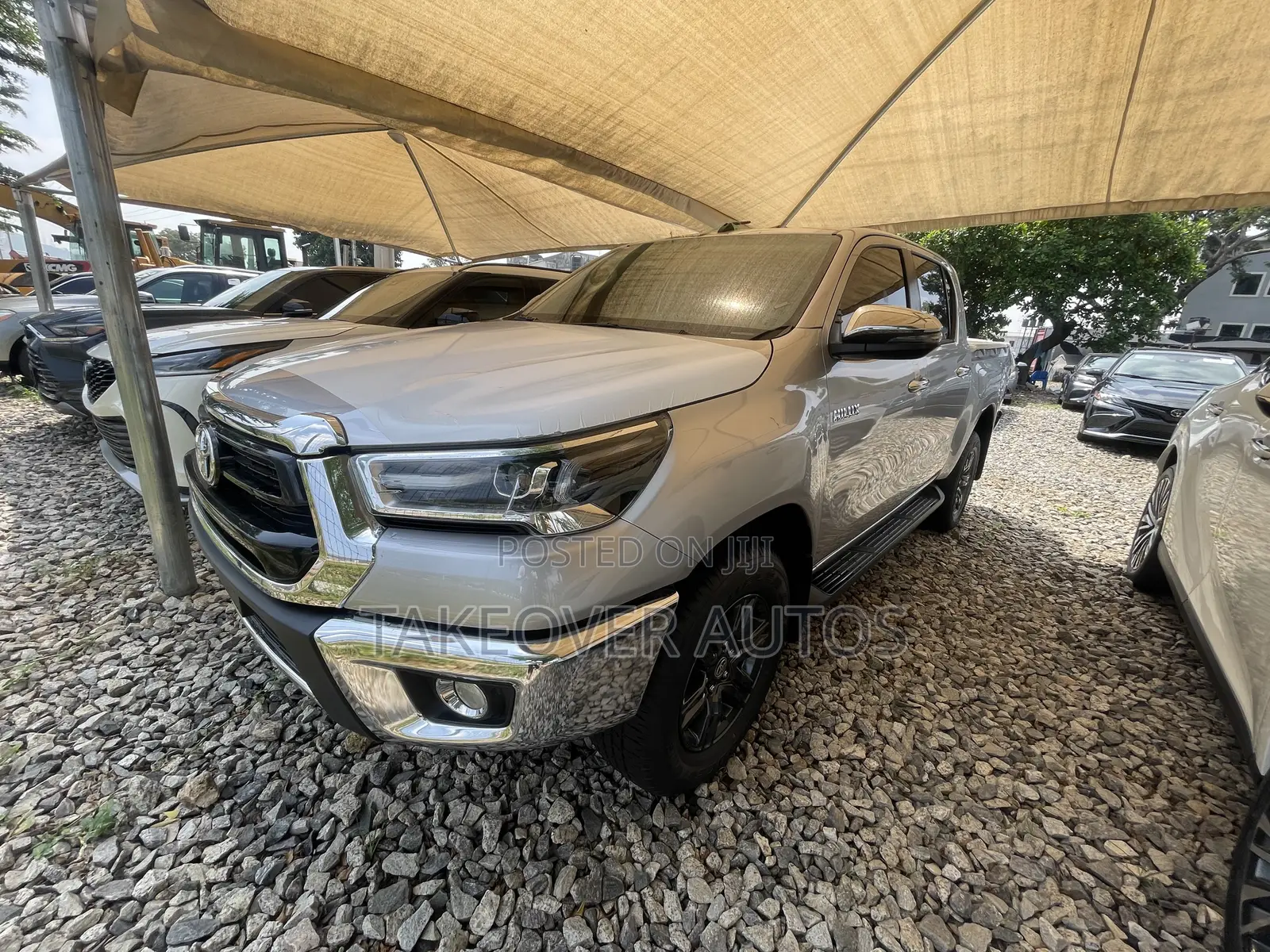 New Toyota Hilux 2025 Silver