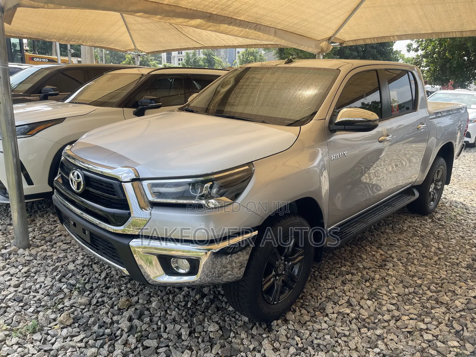 New Toyota Hilux 2025 Silver