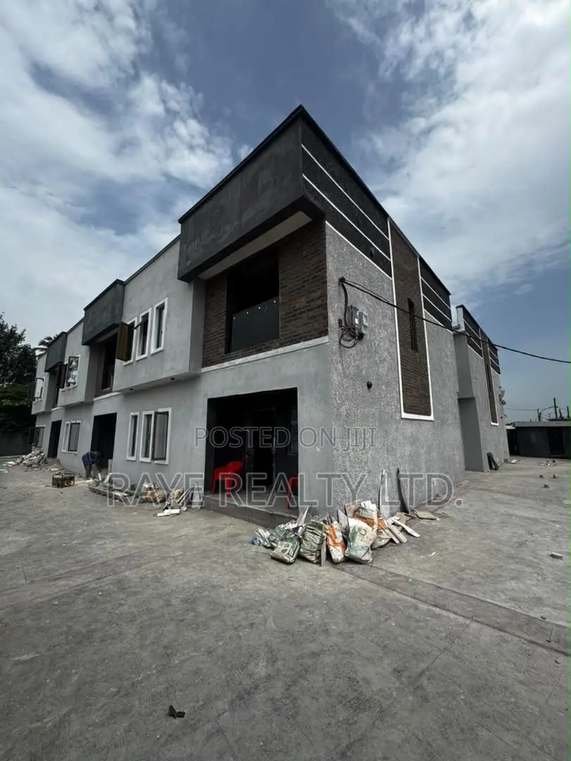 4bdrm Duplex in Gbagada for sale