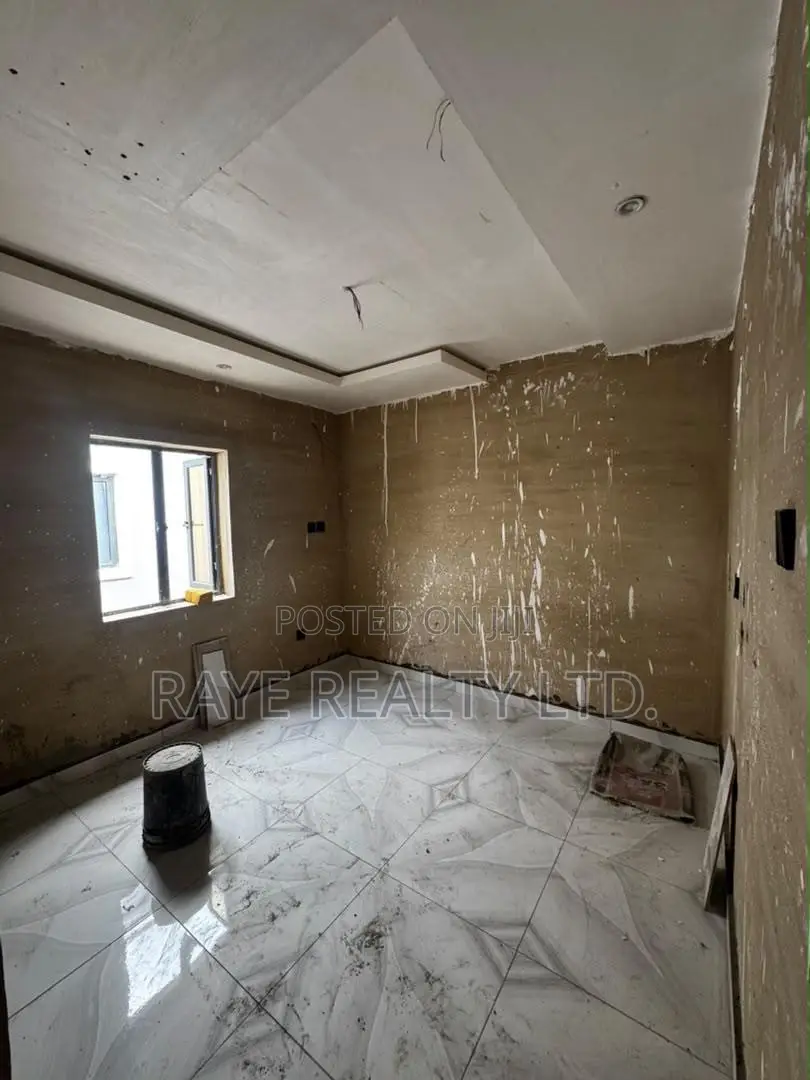 4bdrm Duplex in Gbagada for sale
