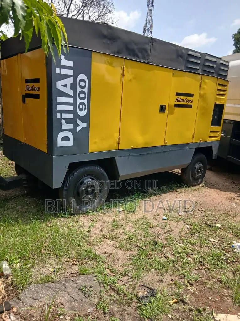 Atlas Copco DrillAir Y900 Portable Diesel Screw Air Compressor Mounted