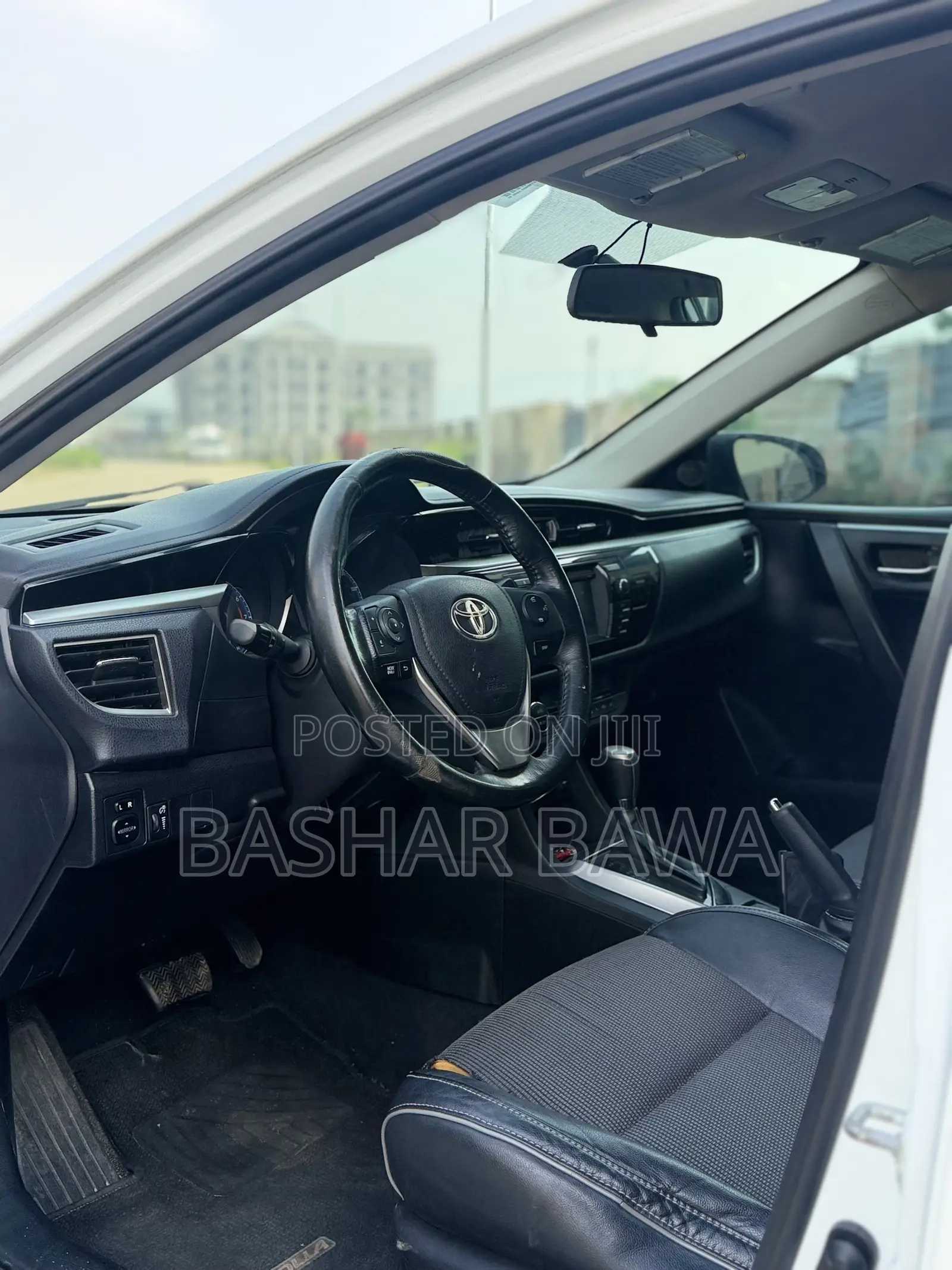 Toyota Corolla S 4dr Sedan (1.8L 4cyl CVT) 2015 White