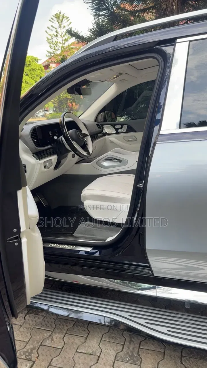 Mercedes-Benz Maybach GLS GLS 600 AWD 2025 Silver