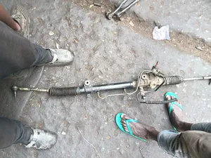 Toyota Hilux (2wd) Power Steering Rack