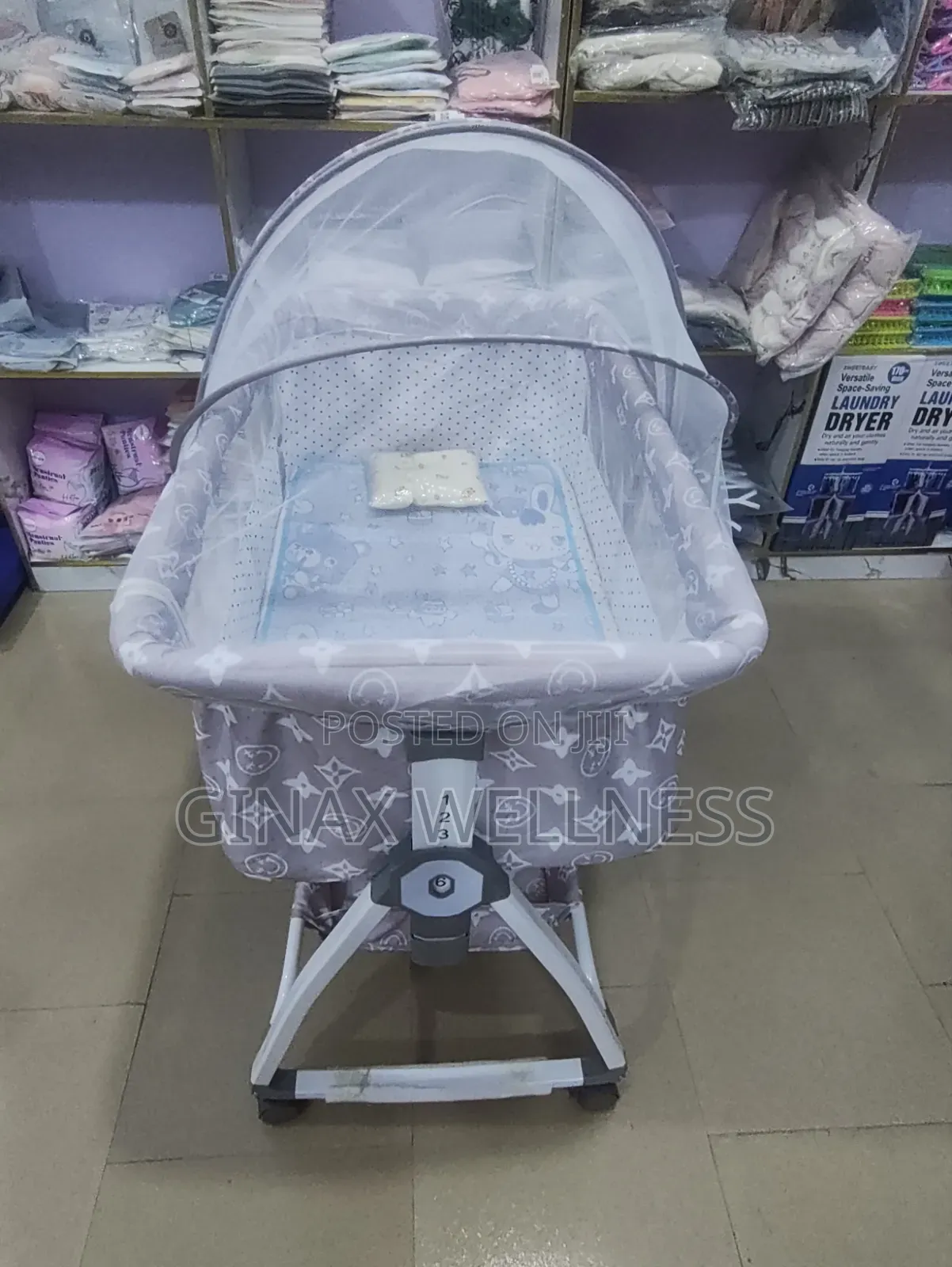Multifunctional Baby Bassinet and Bedside Crib With Mosquito Net