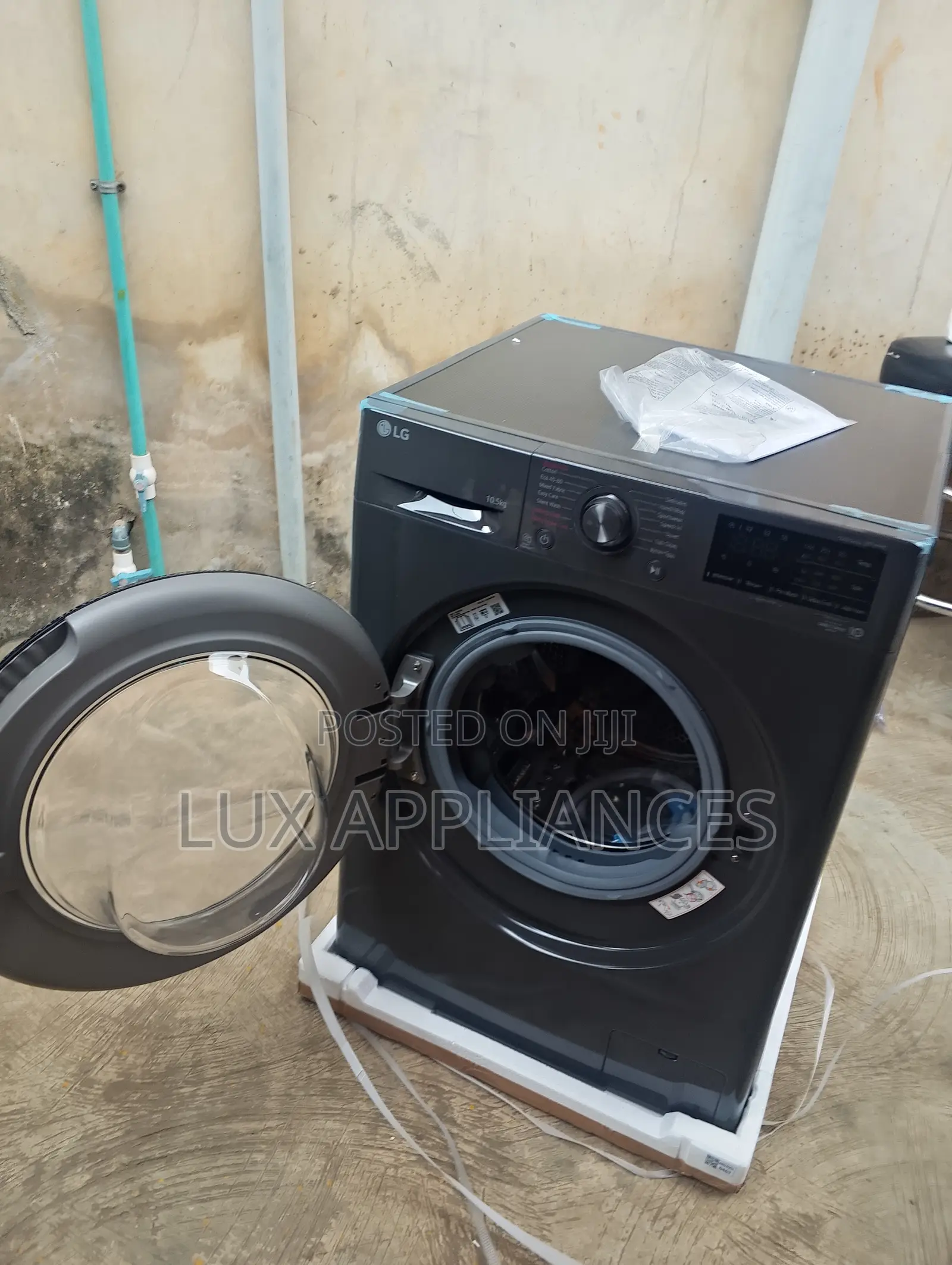 LG 10.5kg Front-Load Washing Machine for Family Laundry