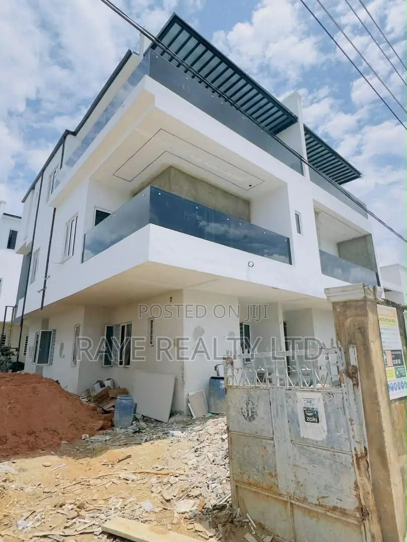 4bdrm Duplex in Gbagada for sale