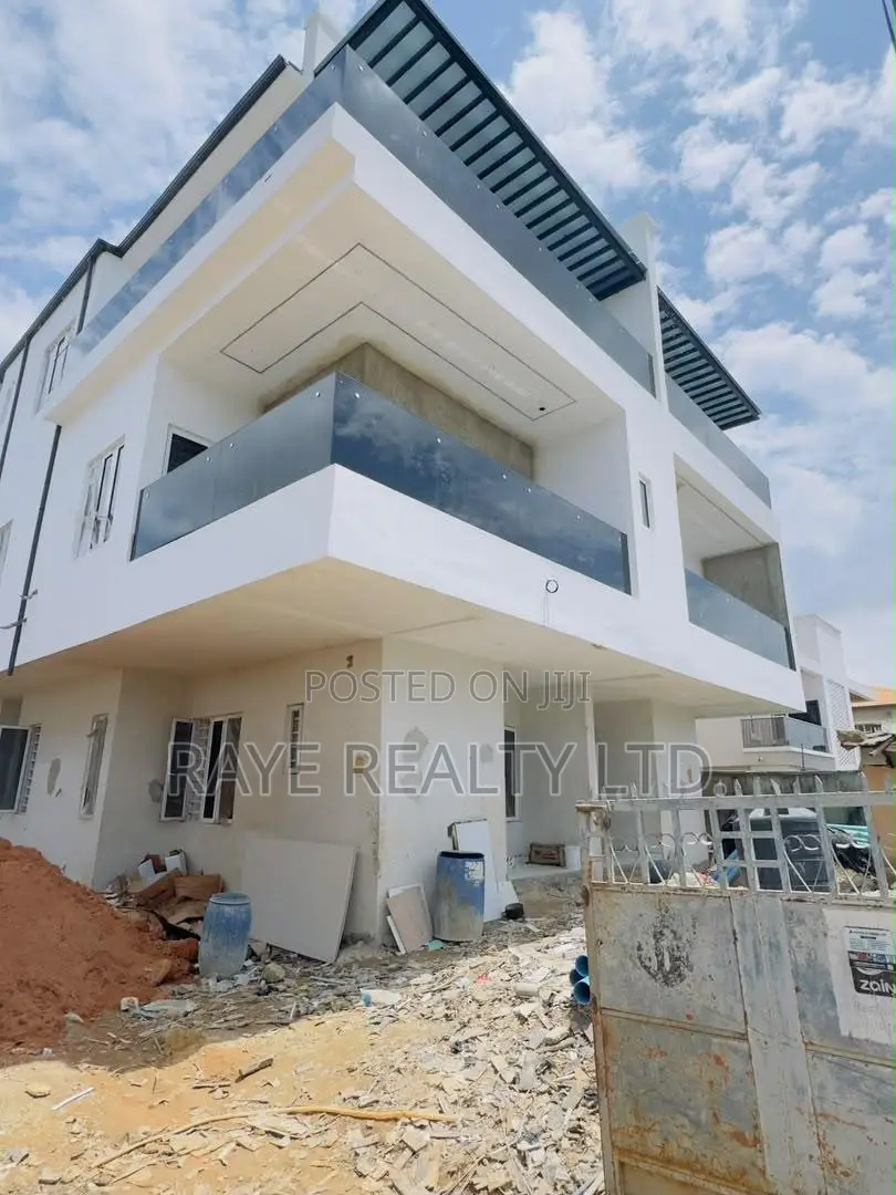 4bdrm Duplex in Gbagada for sale