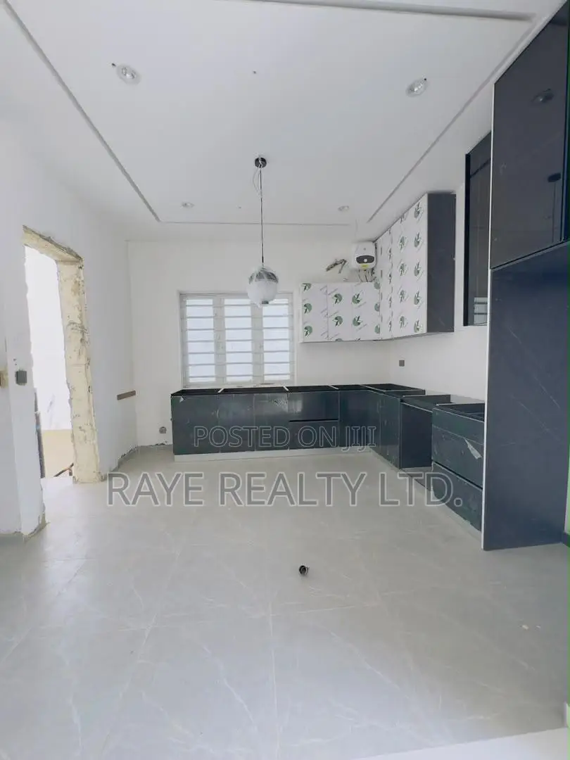 4bdrm Duplex in Gbagada for sale