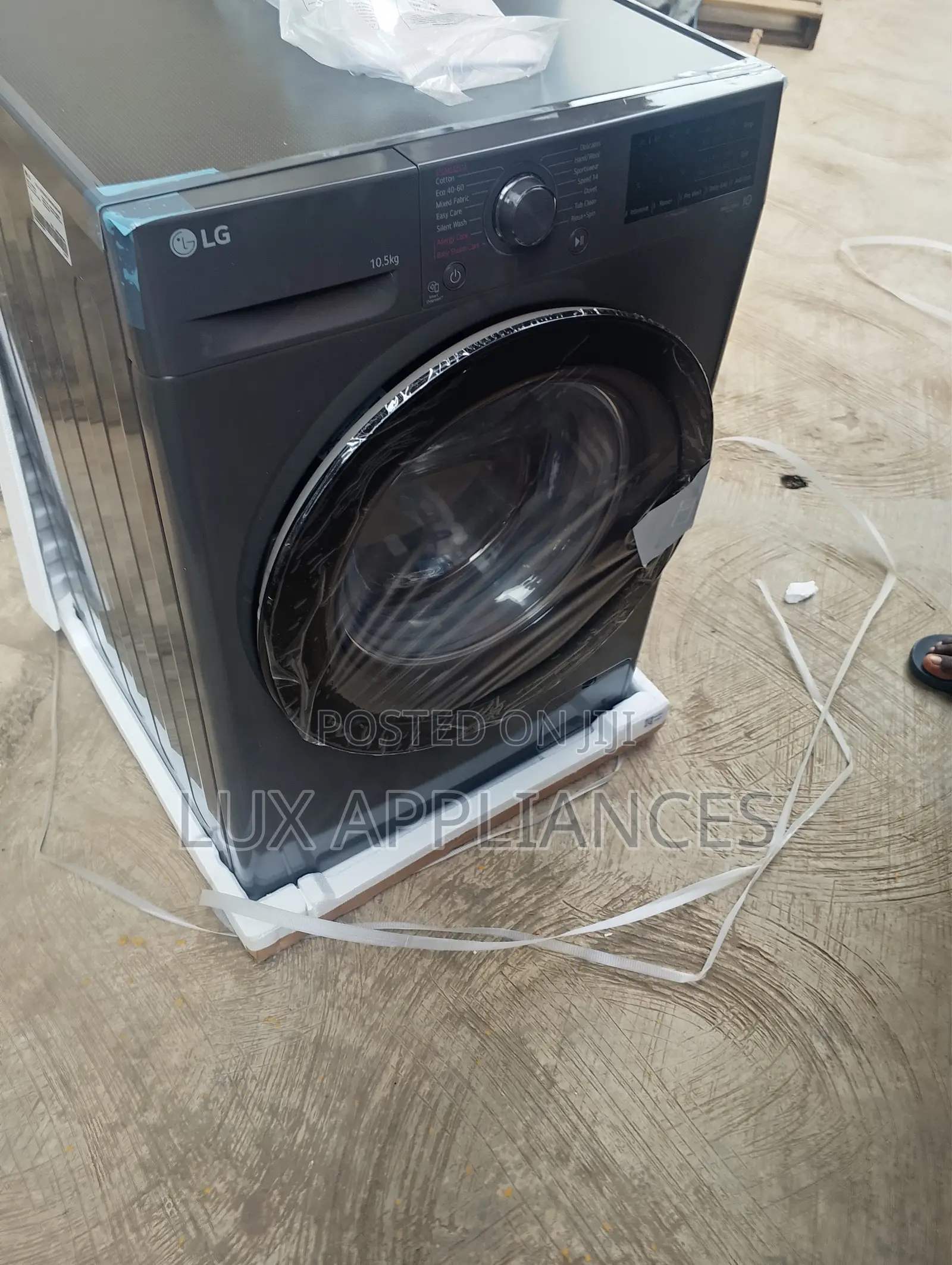 LG 10.5kg Efficient Front-Load Automatic Wash and Spin