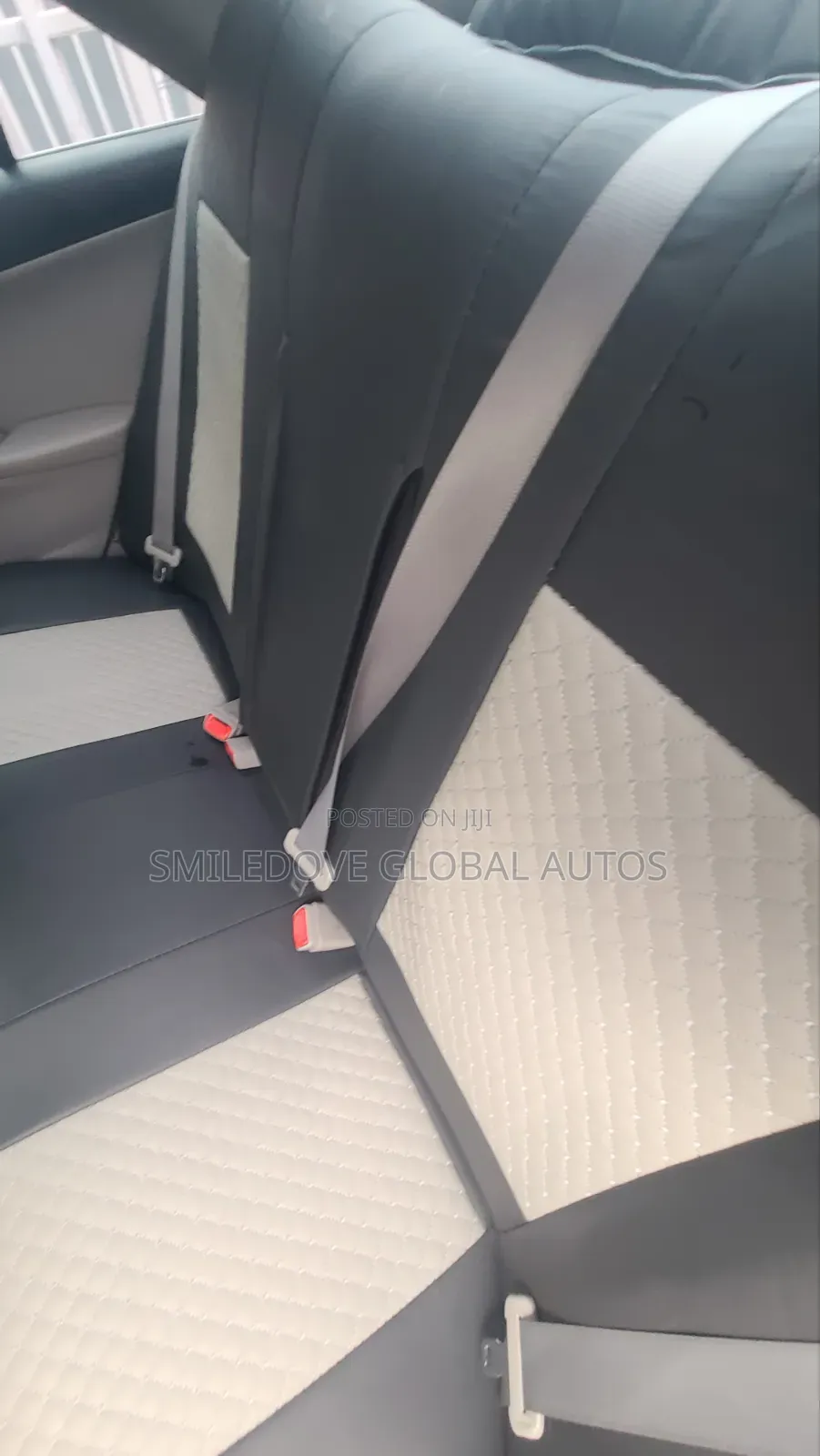 Toyota Camry XLE 4dr Sedan (2.5L 4cyl 6A) 2012 Gray