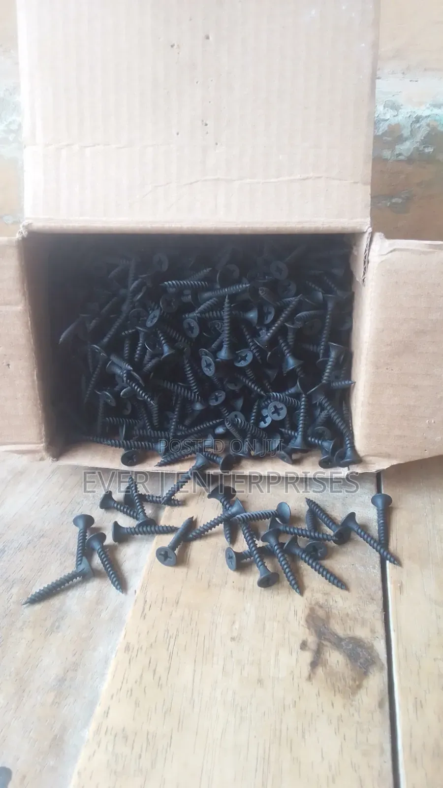 Screws of Different Lengths