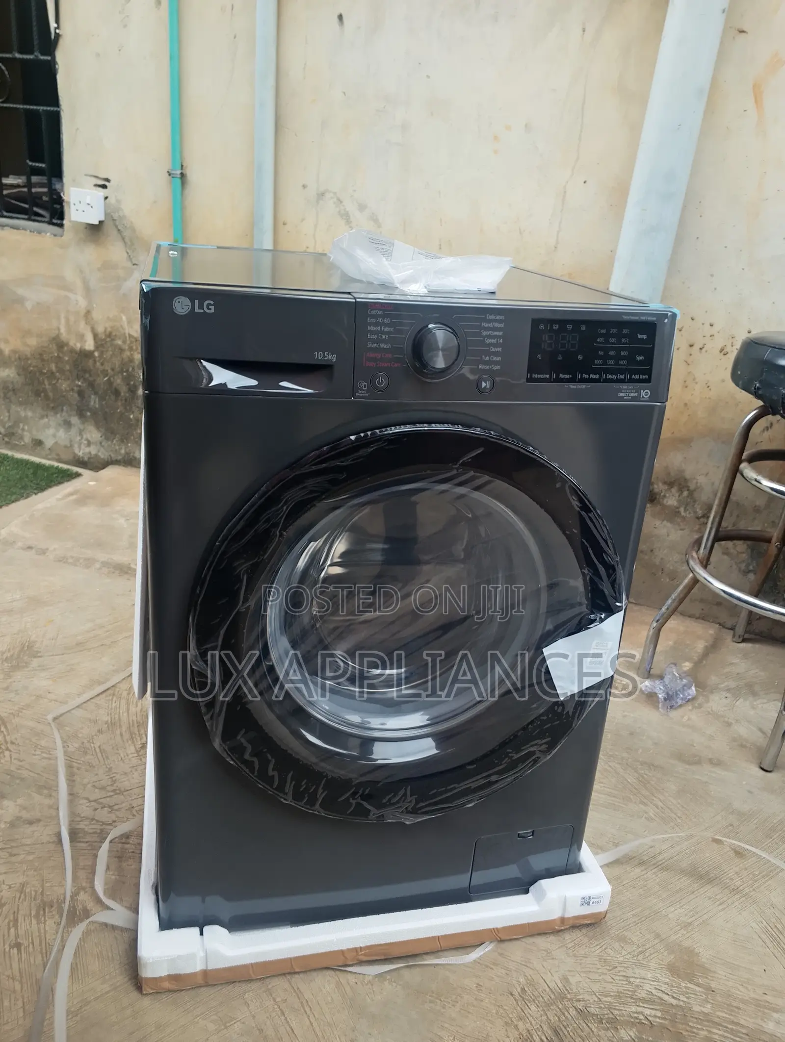LG 10.5kg Front-Load Wash and Spin With Advanced Washing Technology
