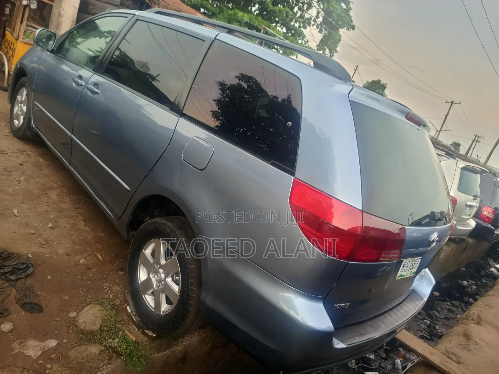 Toyota Sienna 2005 Blue