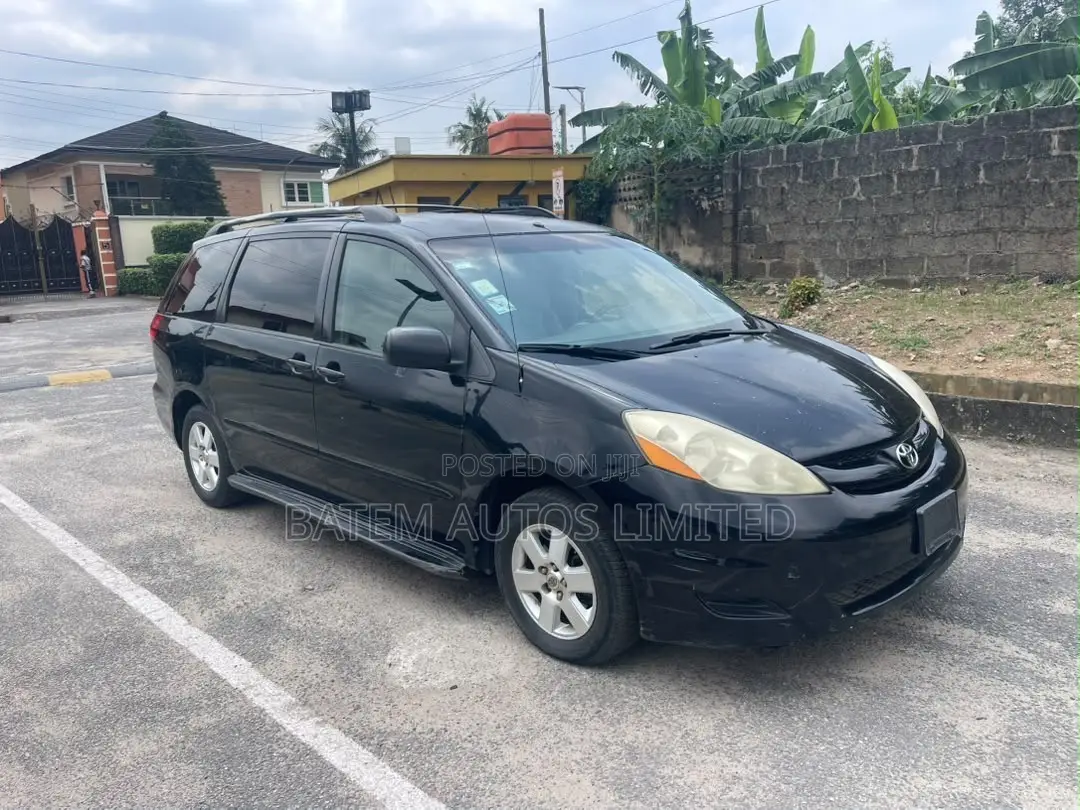 Toyota Sienna LE AWD 2008 Black