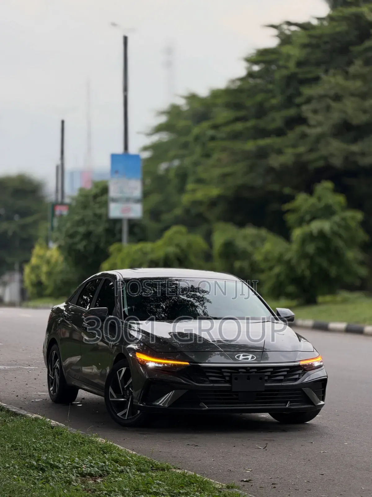 Hyundai Elantra 2024 Gray