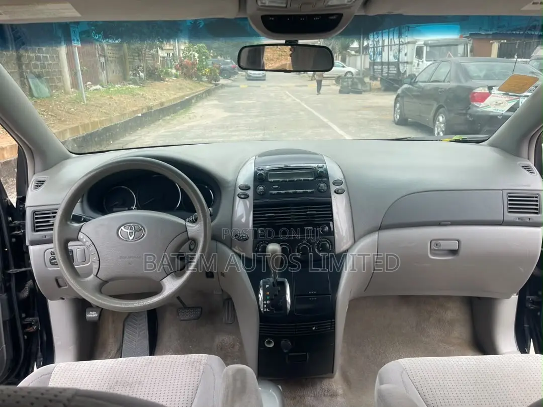 Toyota Sienna LE AWD 2008 Black